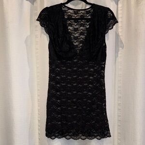 Elegant Black Lace Nightdress